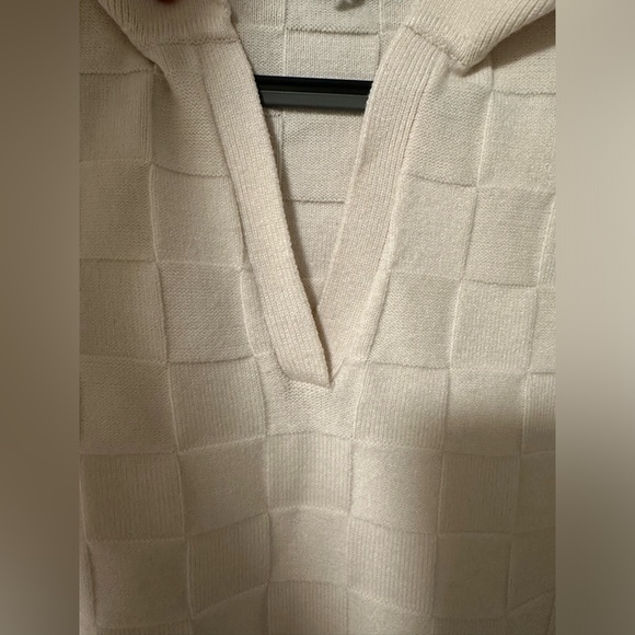 Cream Sweater - Picture 7 of 8